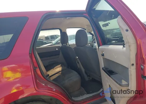 2010 Mazda Tribute I from USA, damaged, VIN 4F2CY0C75AKM03573
